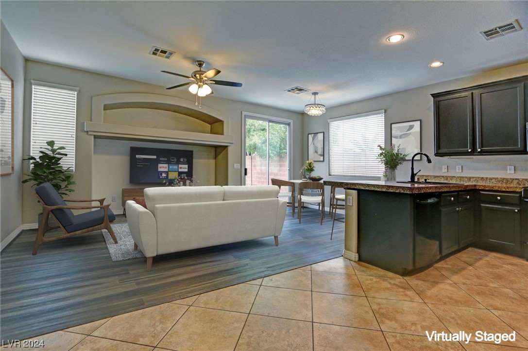 5015 Echo Shire Avenue