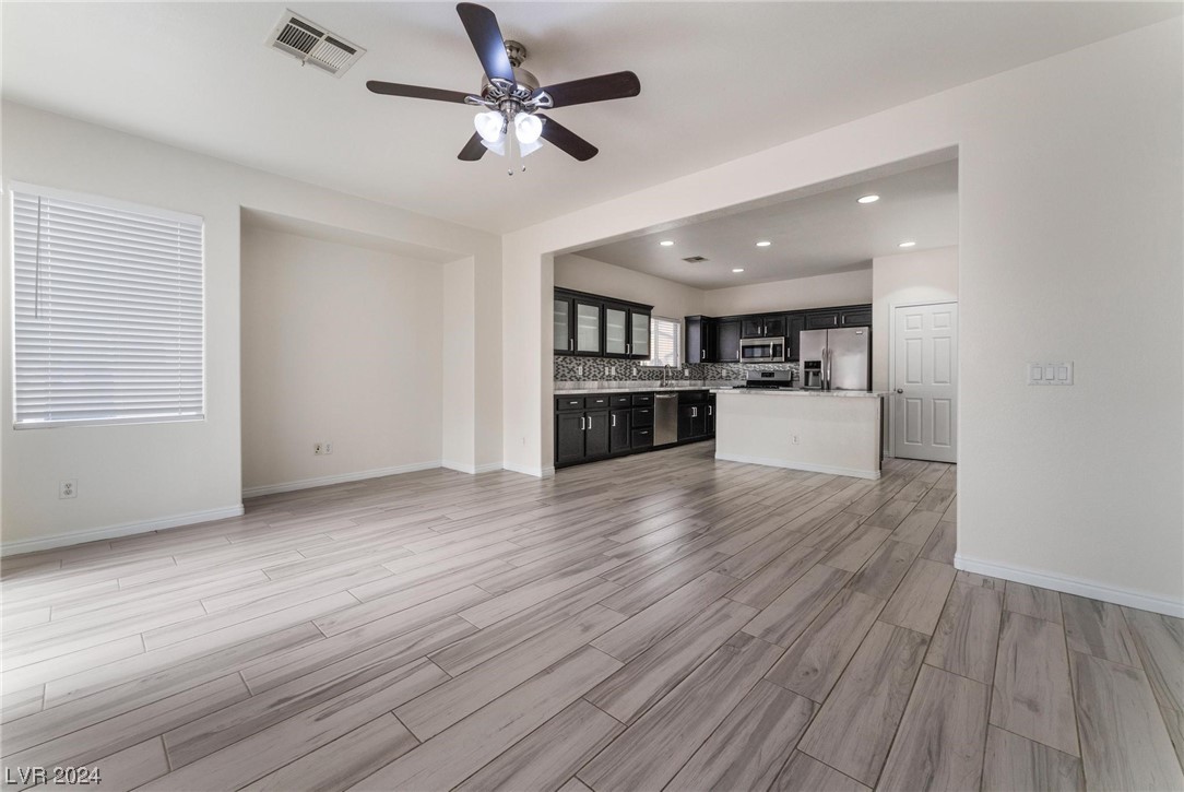 7375 Emerald Glow Street