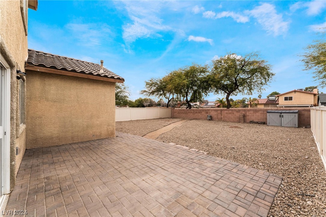 7375 Emerald Glow Street