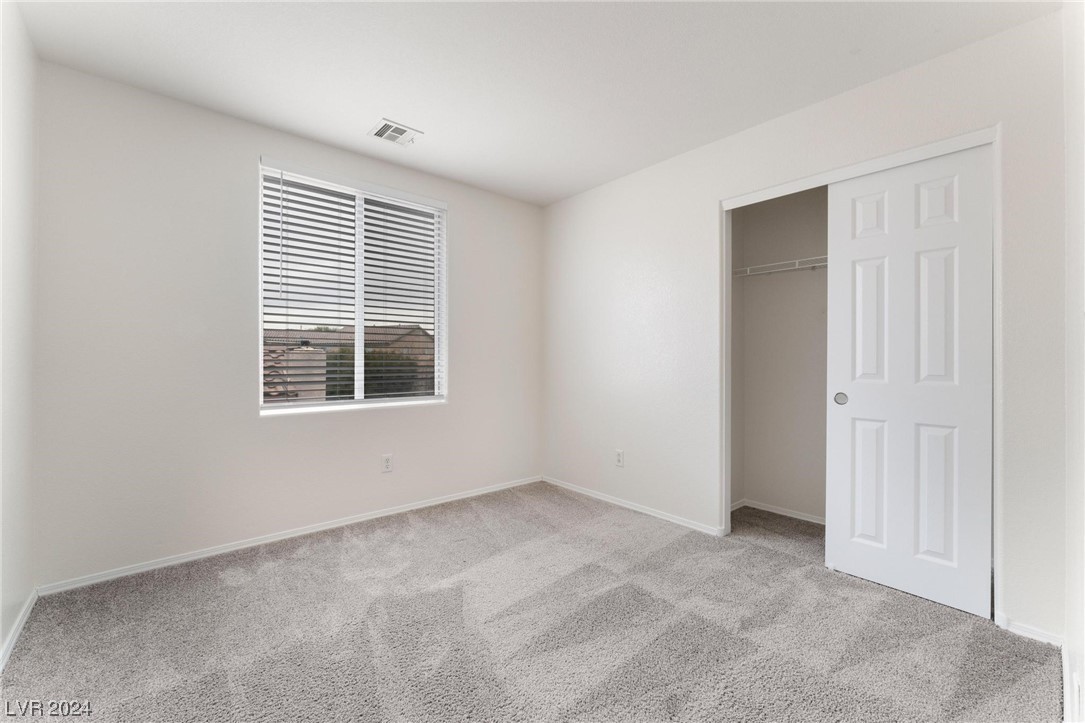 7375 Emerald Glow Street