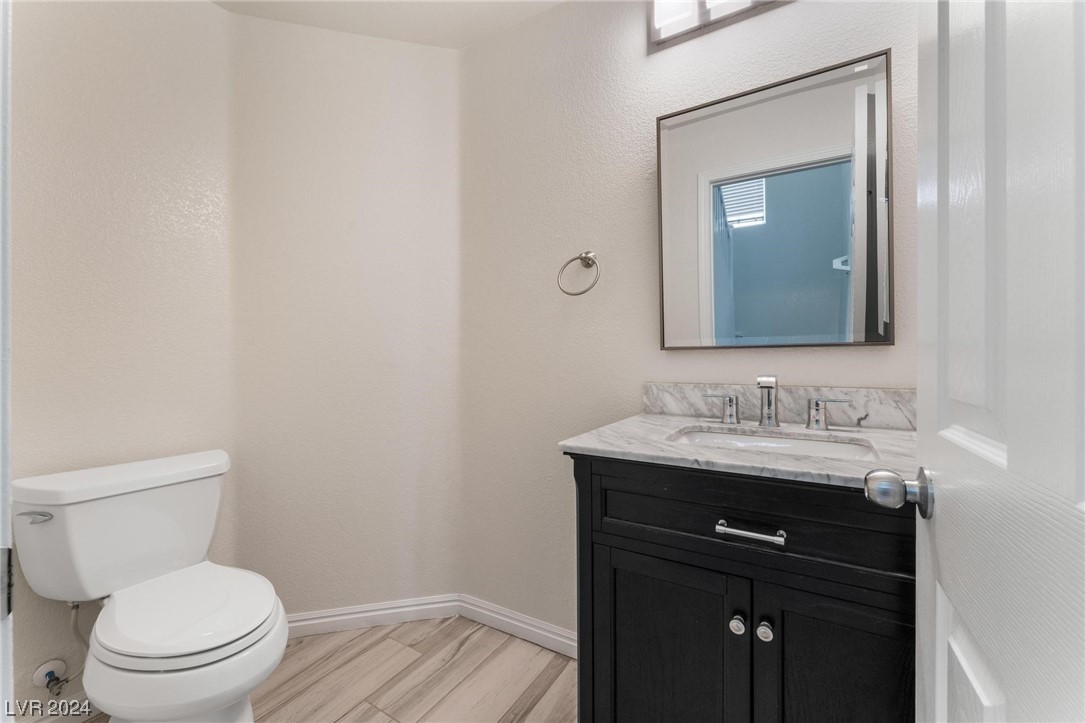 7375 Emerald Glow Street