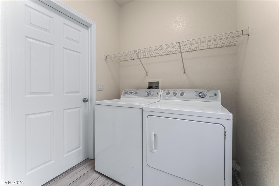 7375 Emerald Glow Street