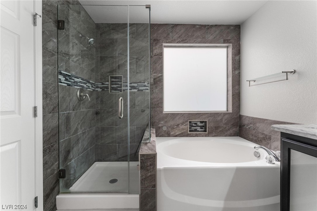 7375 Emerald Glow Street