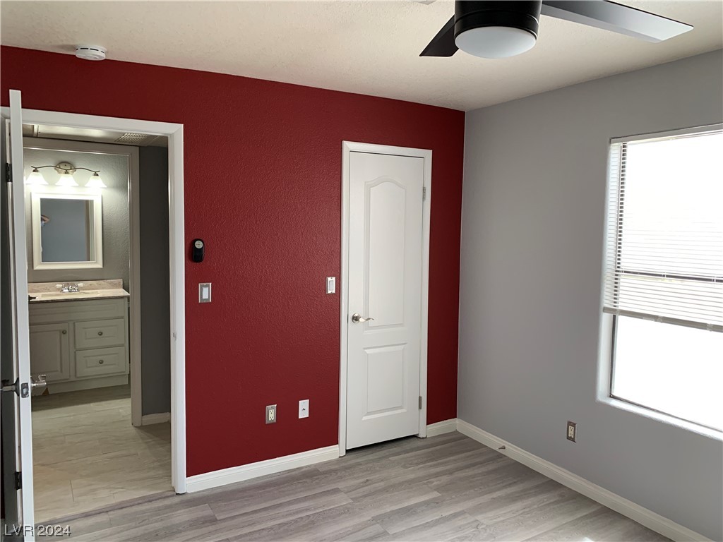 5211 Lindell Road 208