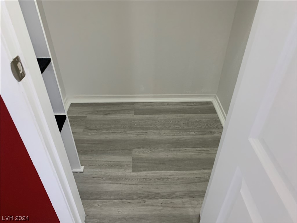 5211 Lindell Road 208