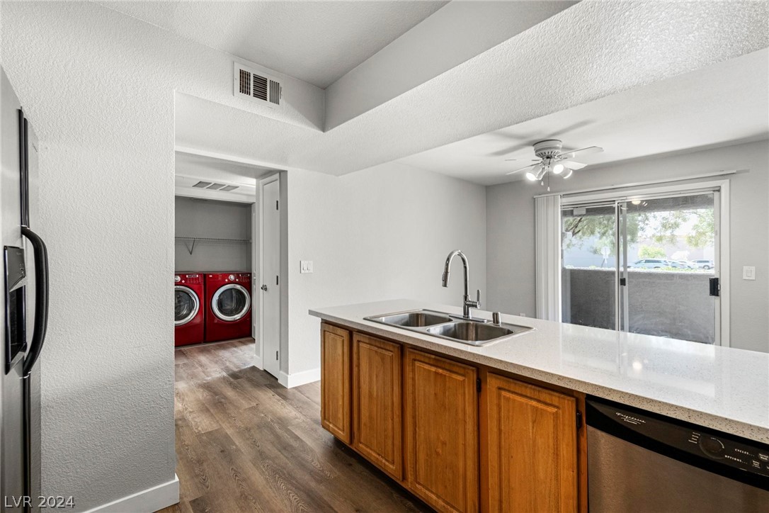 5055 West Hacienda Avenue 1124