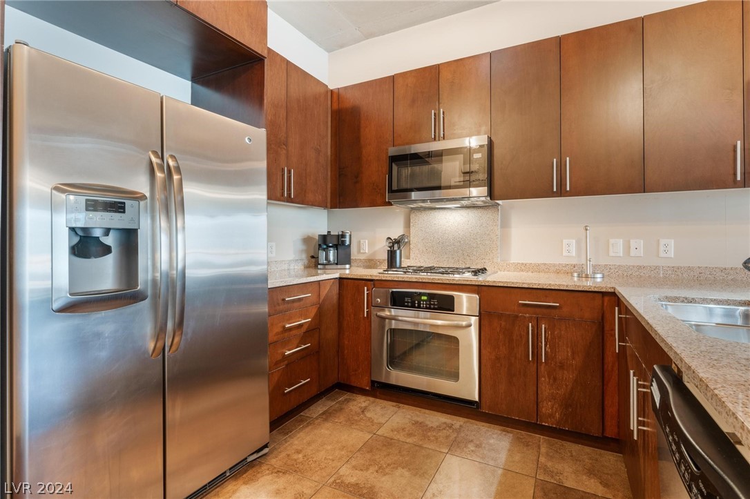 353 East Bonneville Avenue 707