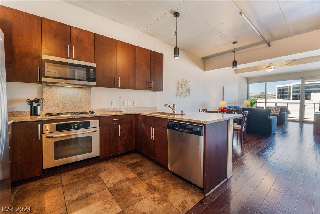 353 East Bonneville Avenue 707