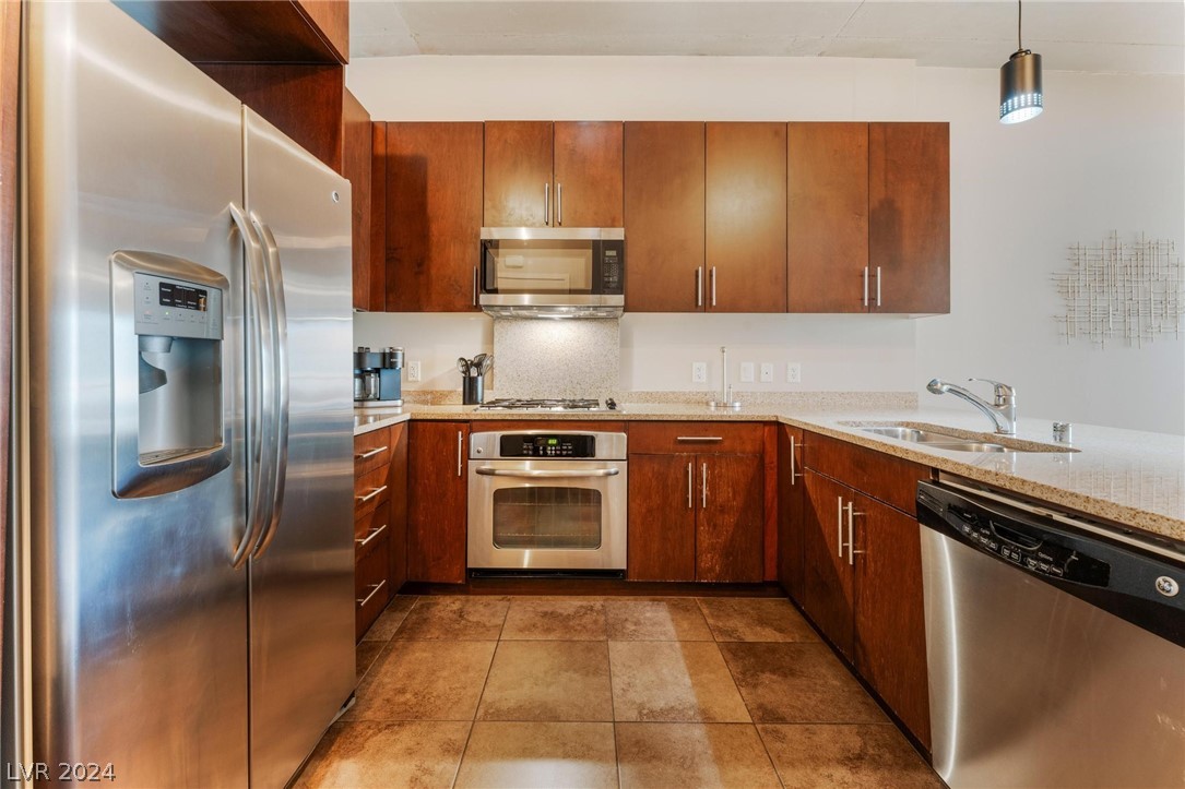 353 East Bonneville Avenue 707