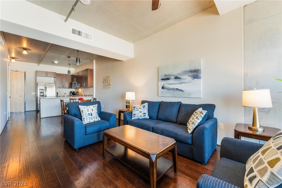 353 East Bonneville Avenue 707