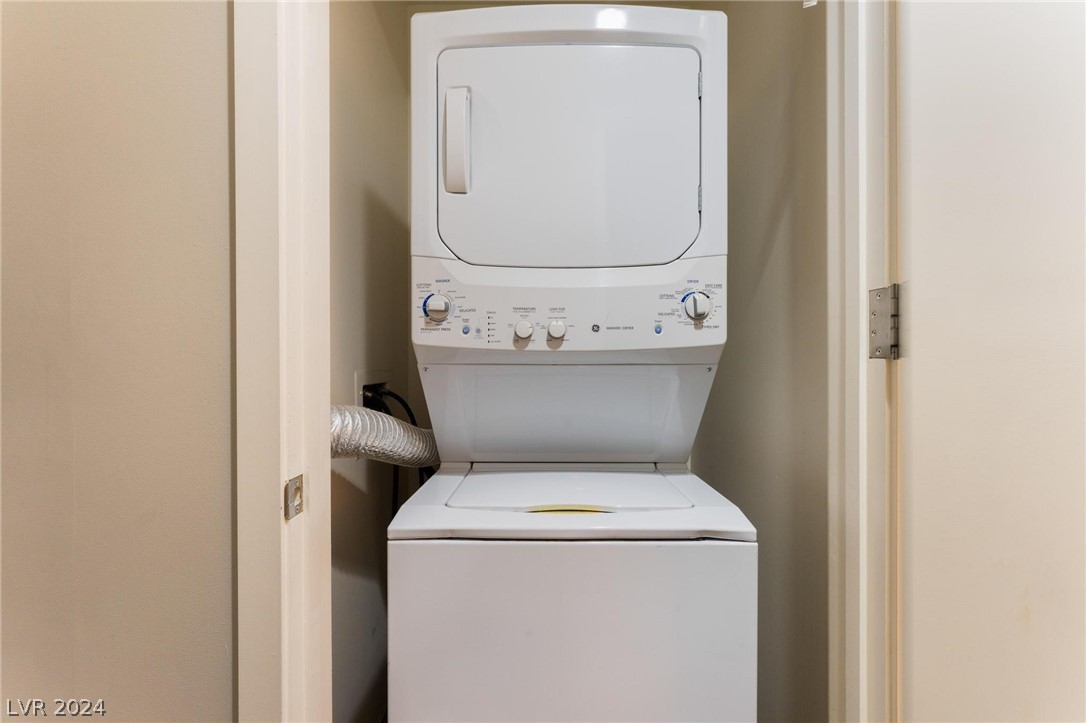 353 East Bonneville Avenue 707