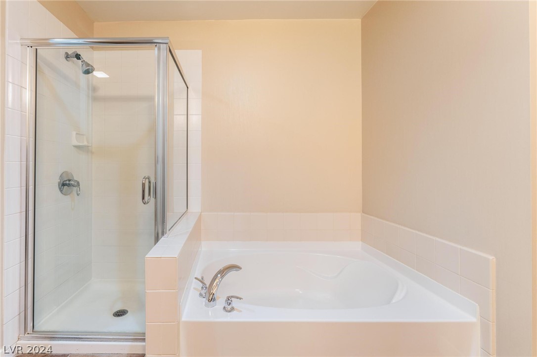 353 East Bonneville Avenue 707