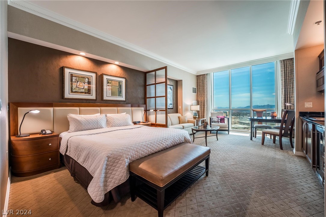 135 East Harmon Avenue 3502 / 3504