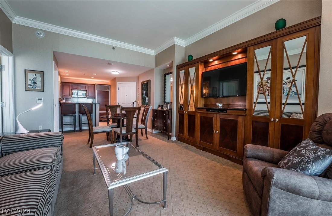 135 East Harmon Avenue 3502 / 3504