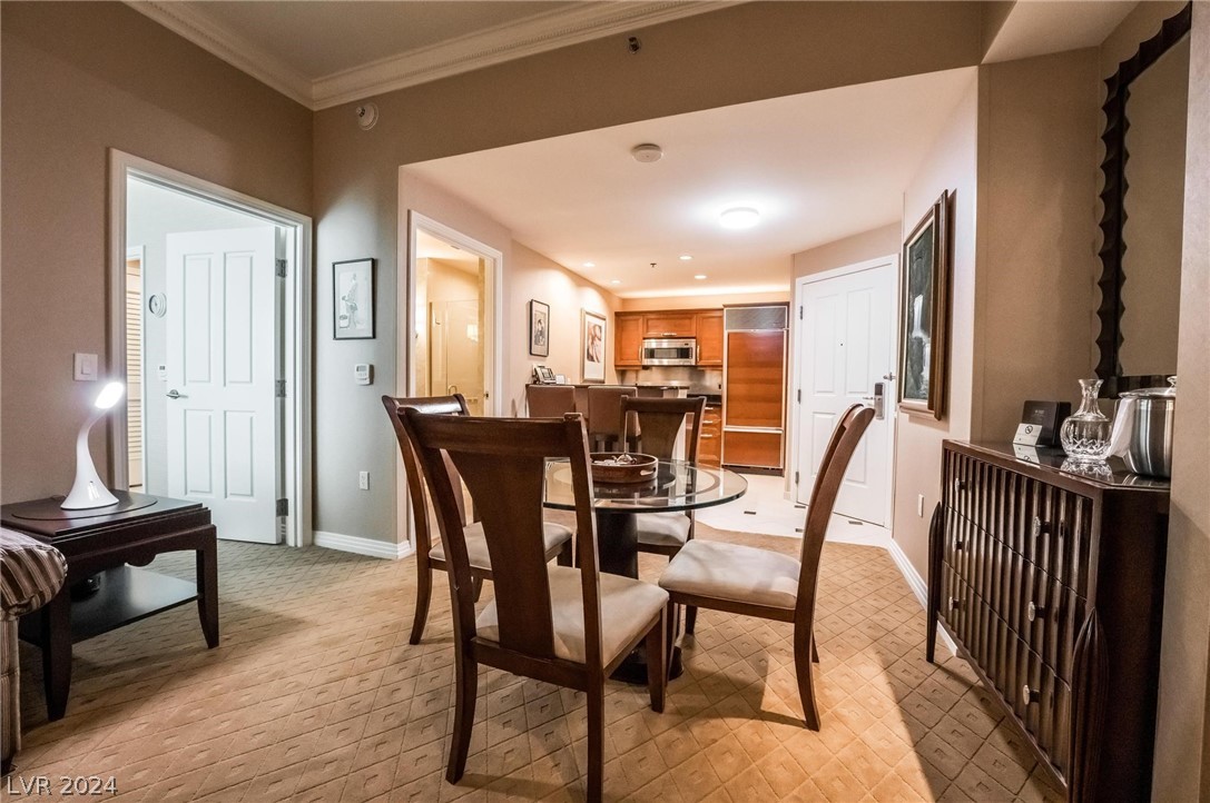 135 East Harmon Avenue 3502 / 3504