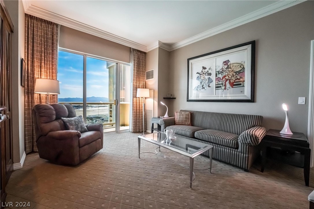 135 East Harmon Avenue 3502 / 3504