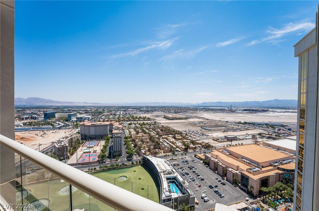 135 East Harmon Avenue 3502 / 3504