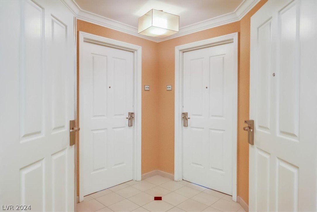 135 East Harmon Avenue 3502 / 3504