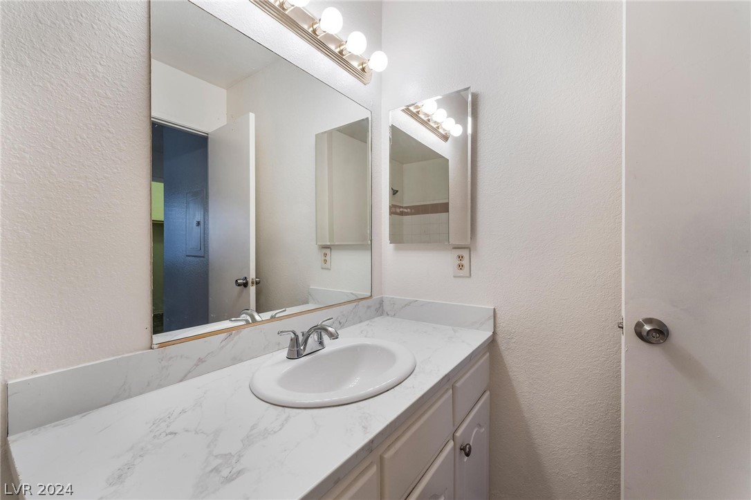 3151 Soaring Gulls Drive 1107