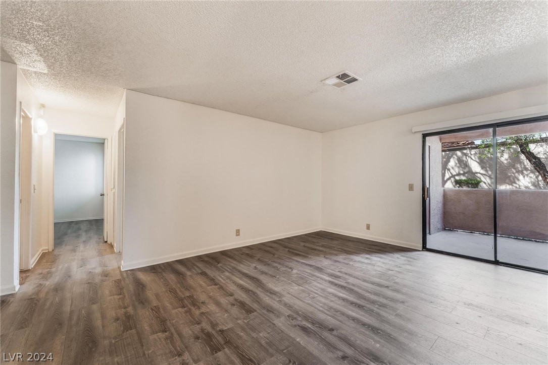 3151 Soaring Gulls Drive 1107