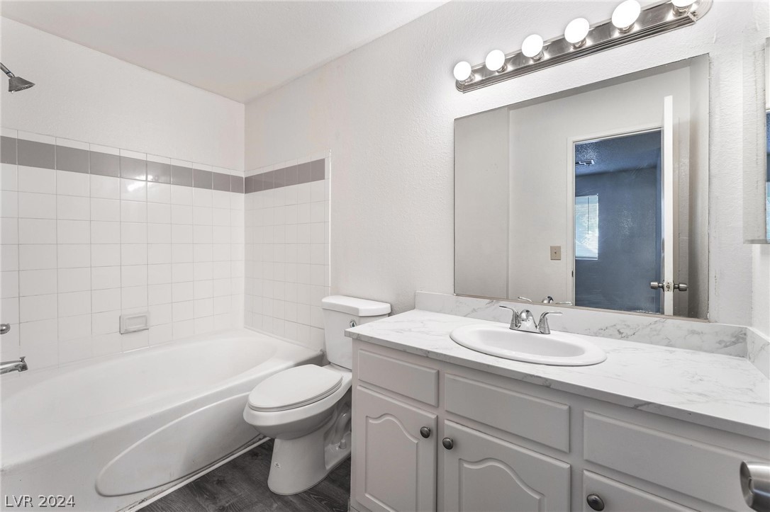 3151 Soaring Gulls Drive 1107