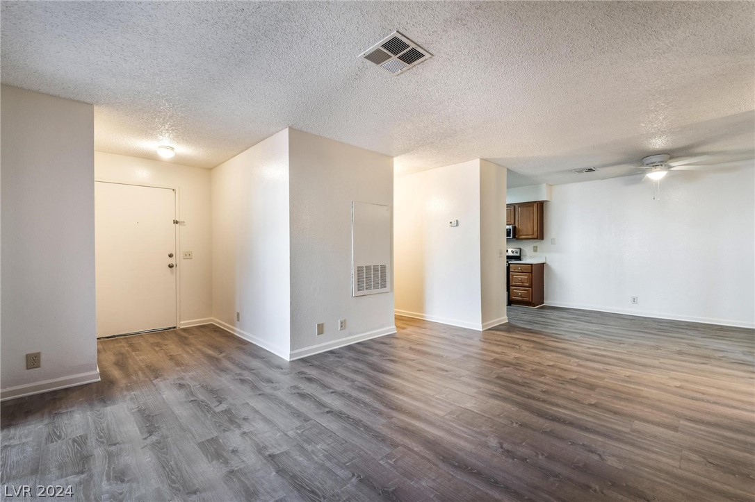 3151 Soaring Gulls Drive 1107