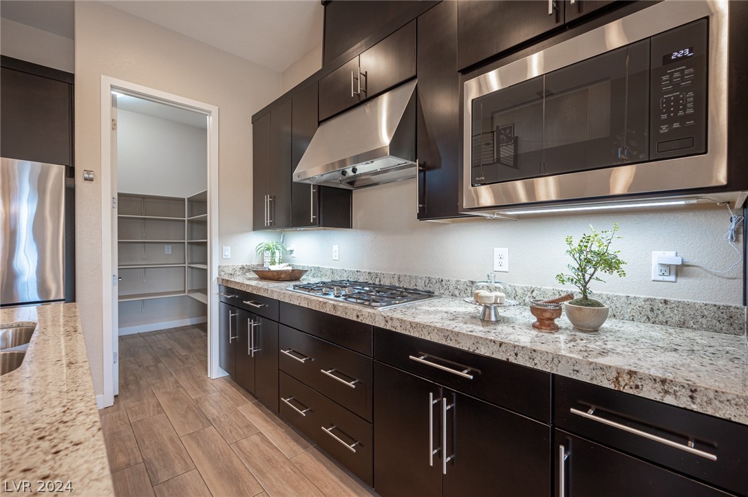 478 Rosina Vista Street