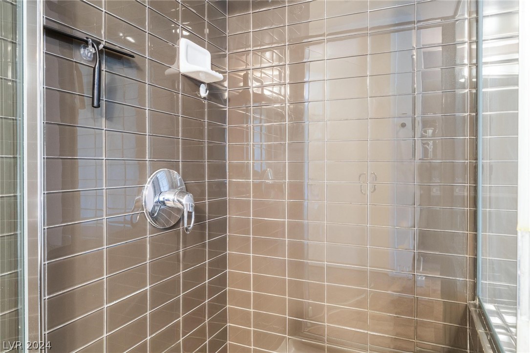 353 East Bonneville Avenue 705