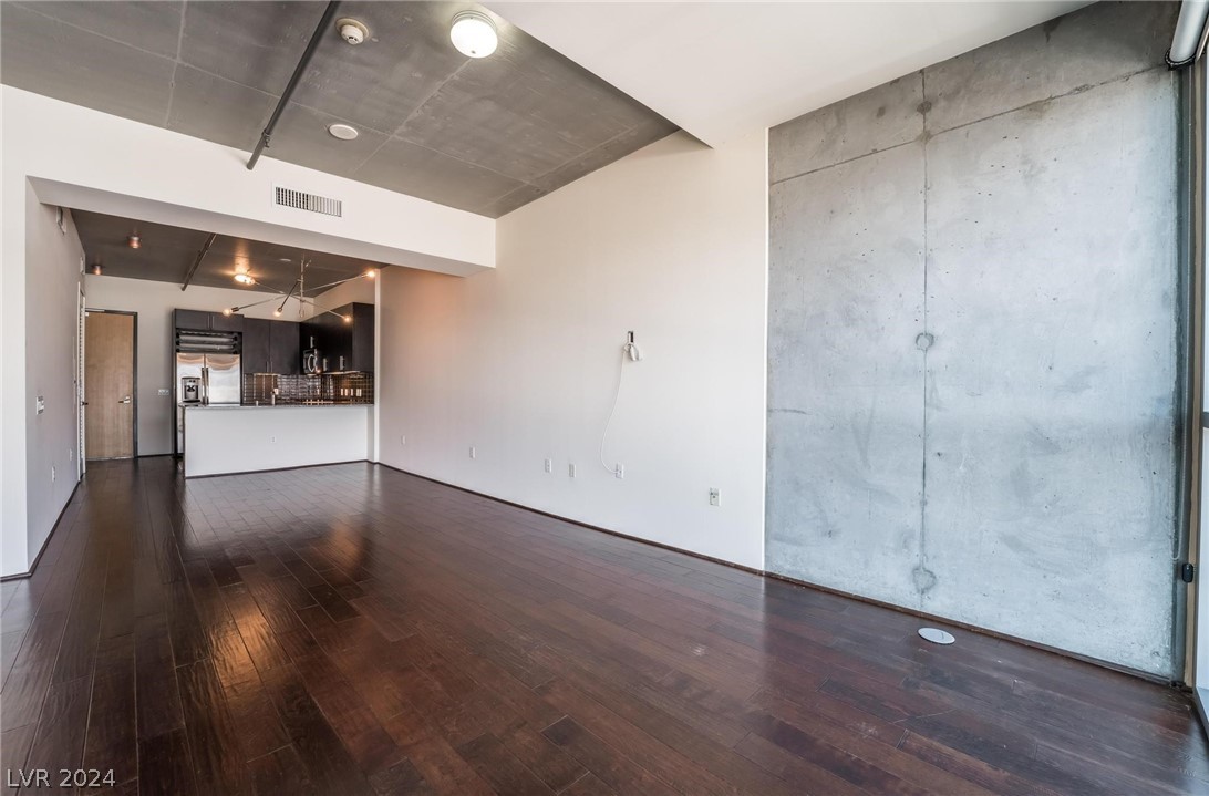 353 East Bonneville Avenue 705