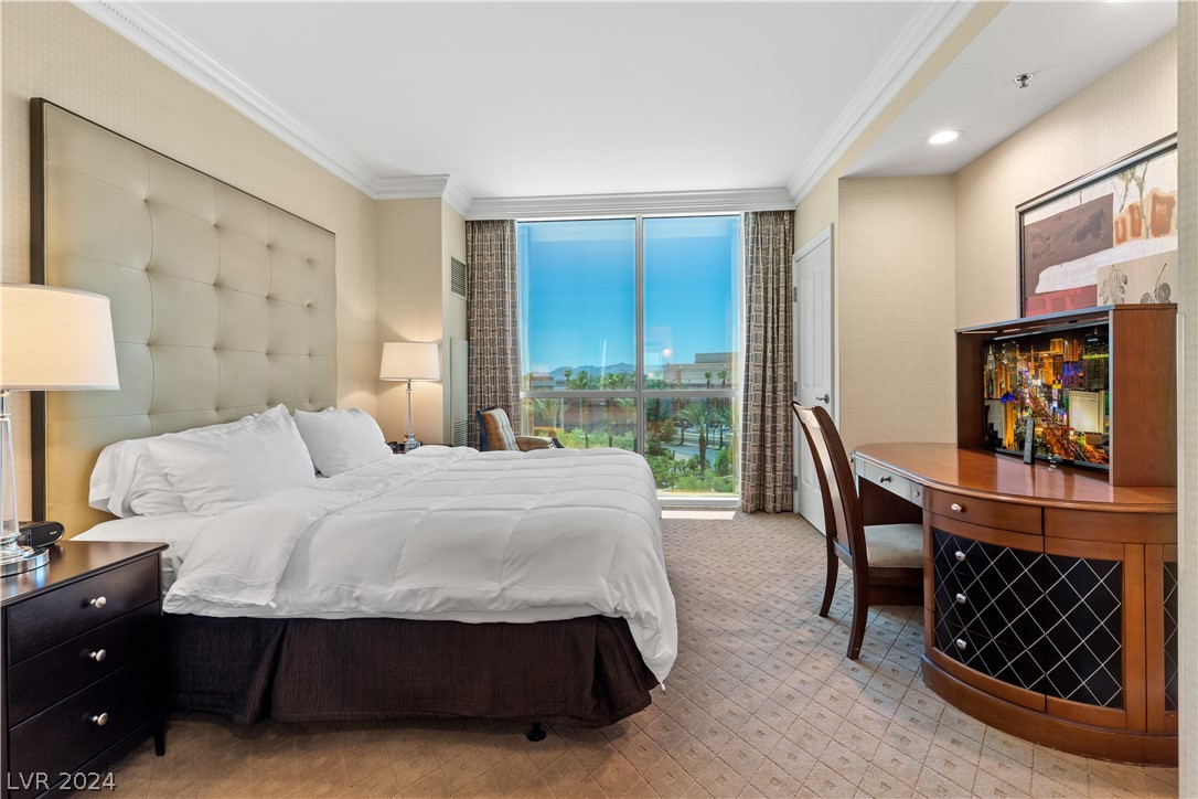 135 East Harmon Avenue 414