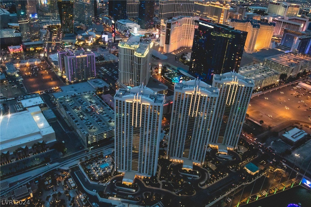 135 East Harmon Avenue 414