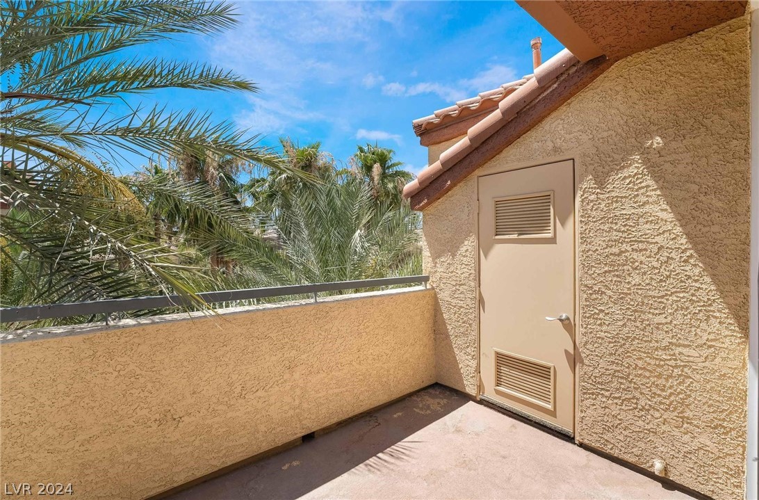 210 East Flamingo Road 402