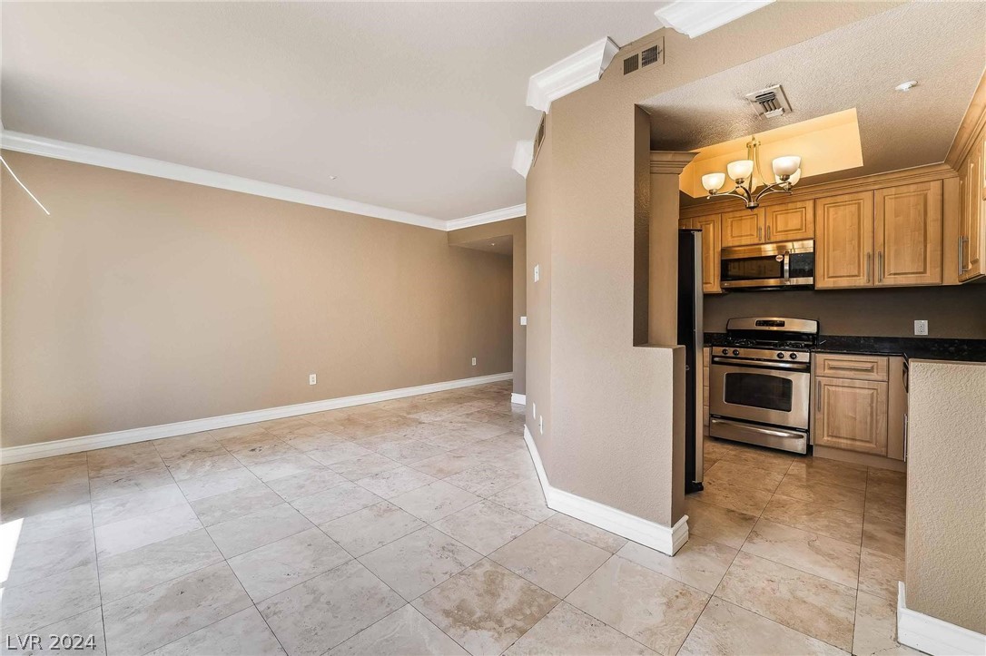 210 East Flamingo Road 402