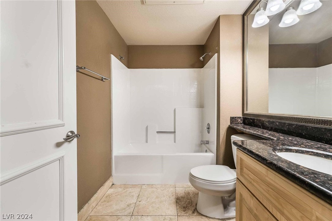 210 East Flamingo Road 402