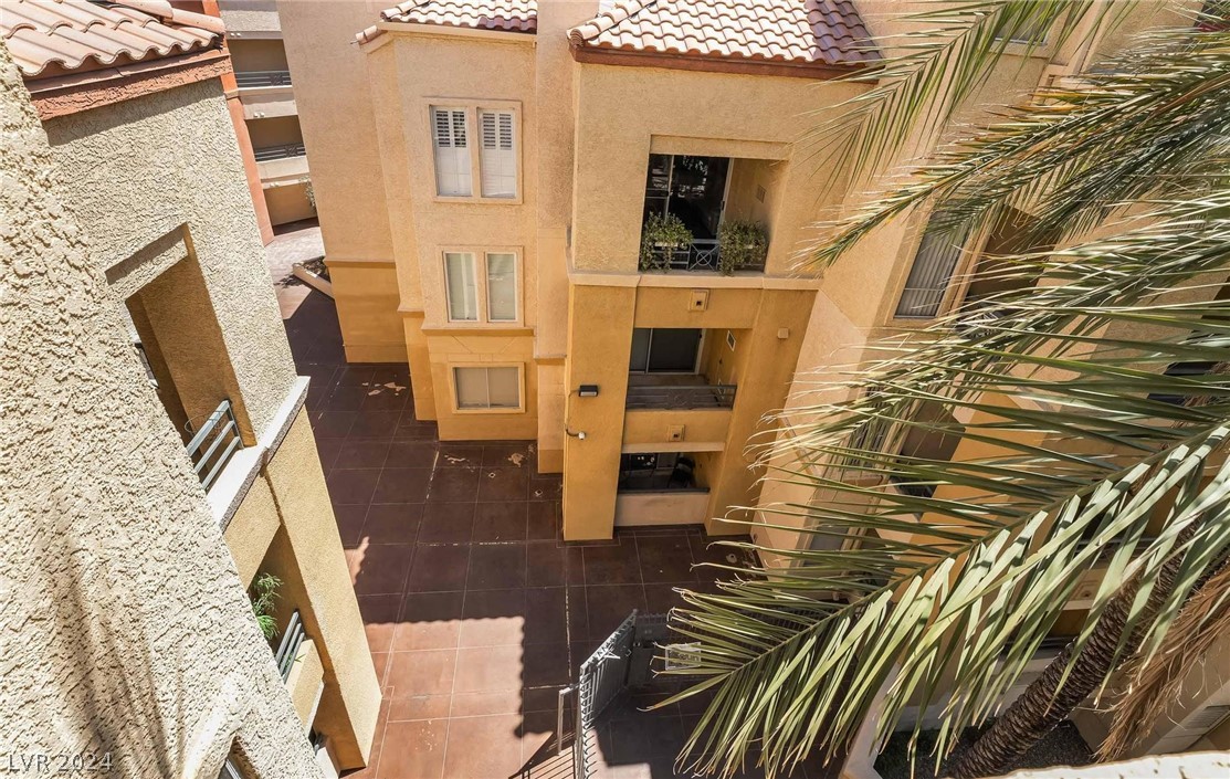 210 East Flamingo Road 402