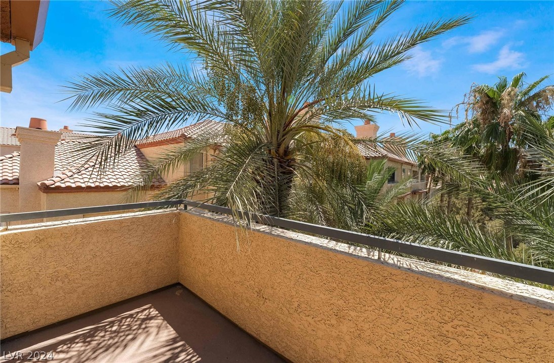 210 East Flamingo Road 402