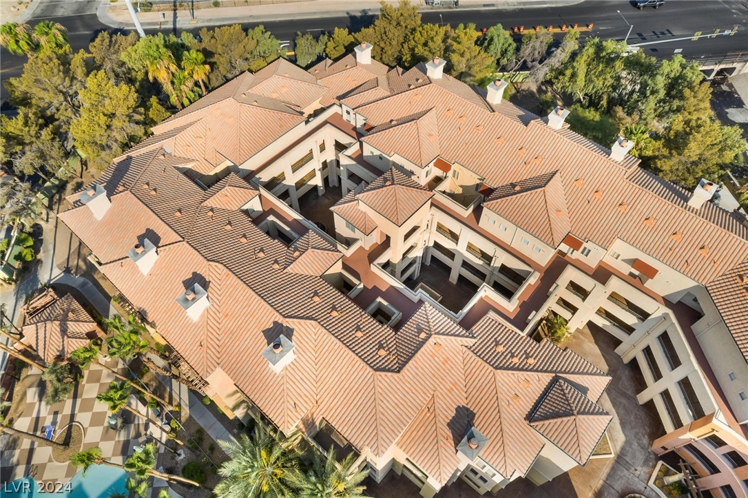 210 East Flamingo Road 402