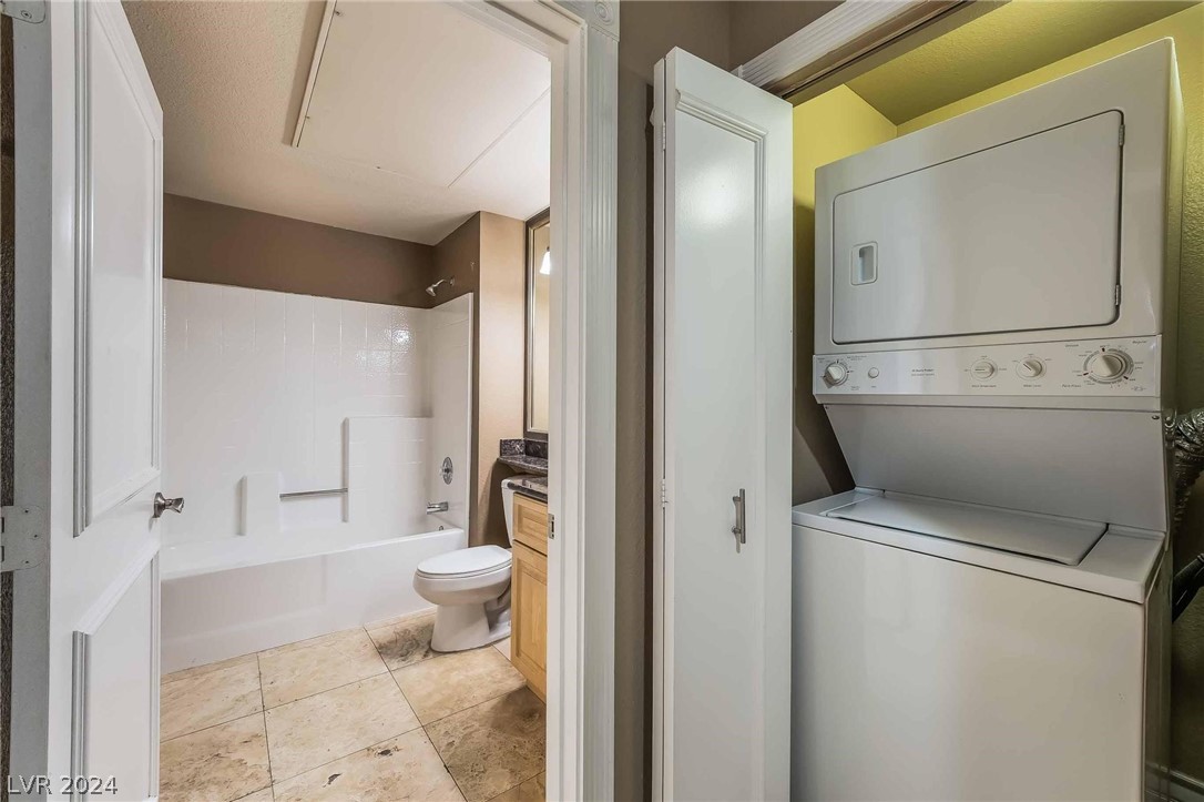 210 East Flamingo Road 402