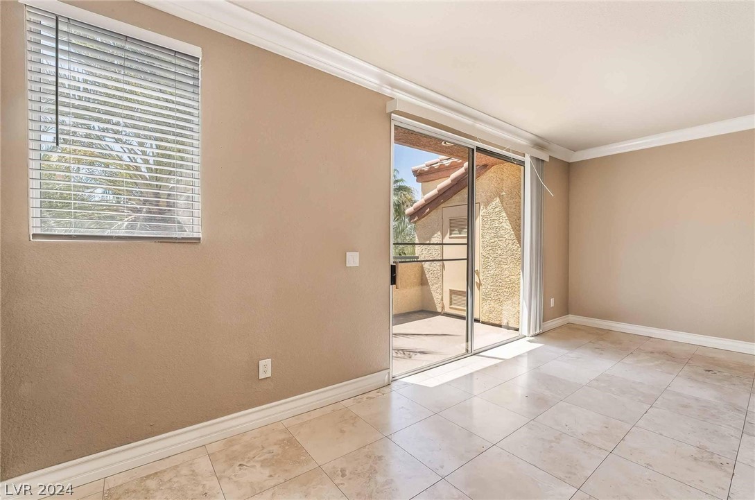 210 East Flamingo Road 402