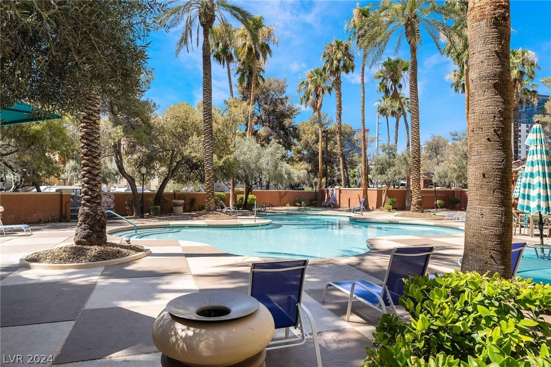 210 East Flamingo Road 402