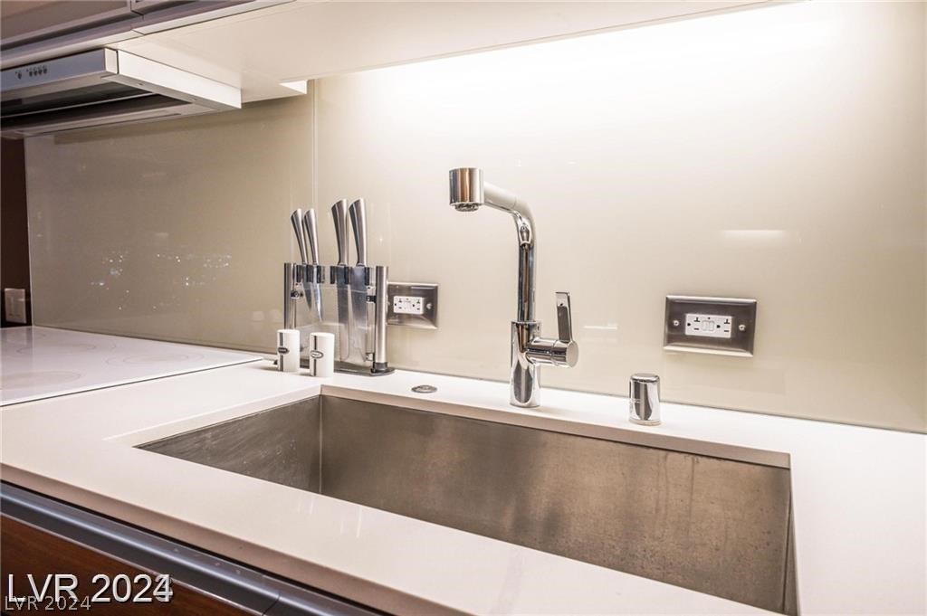 3726 Las Vegas Boulevard 2403