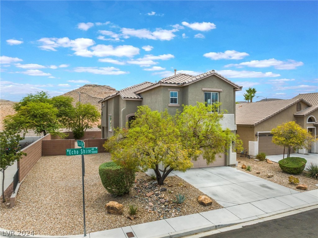 5003 Echo Shire Avenue