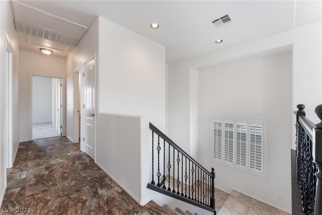 5003 Echo Shire Avenue