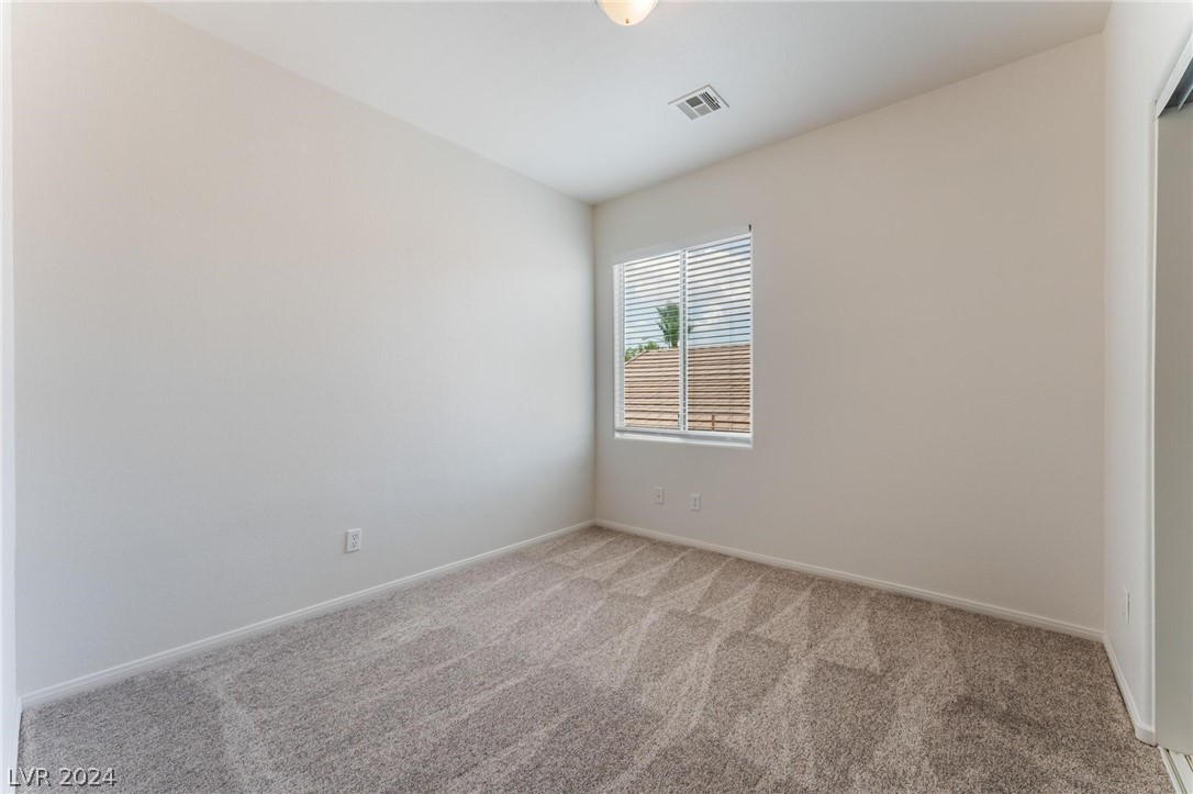 5003 Echo Shire Avenue