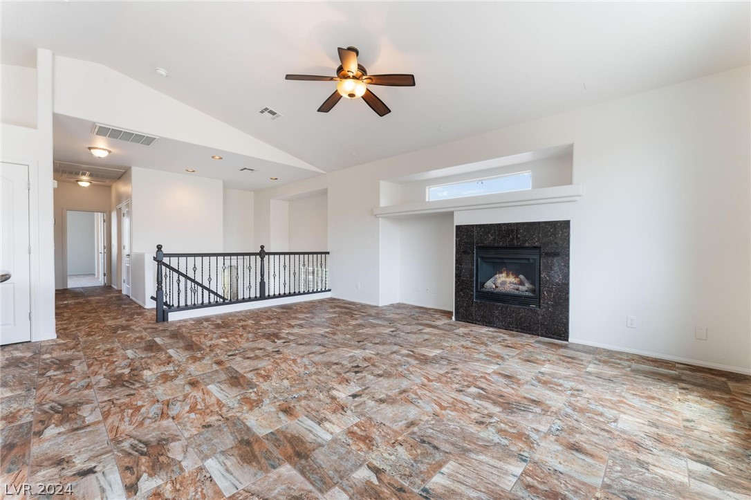 5003 Echo Shire Avenue