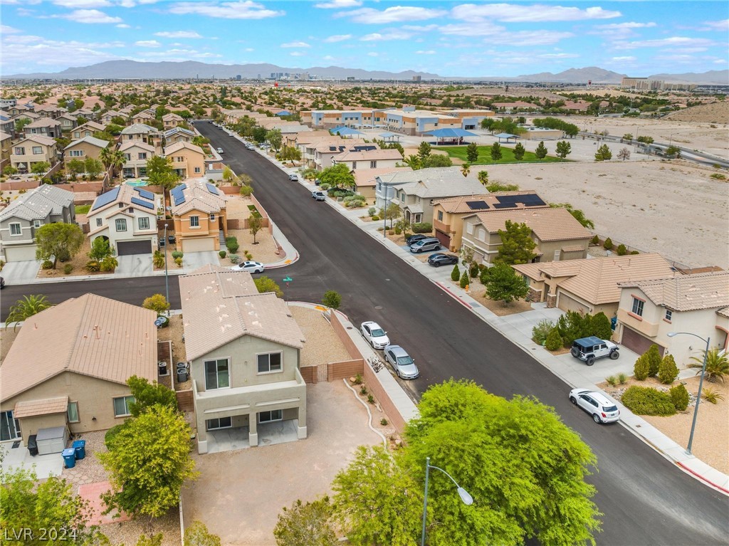 5003 Echo Shire Avenue