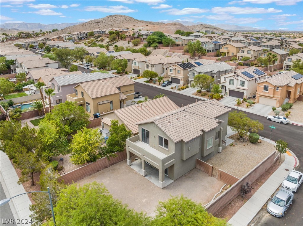 5003 Echo Shire Avenue