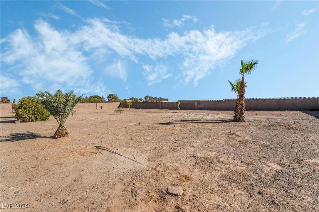 4085 West Maulding Avenue