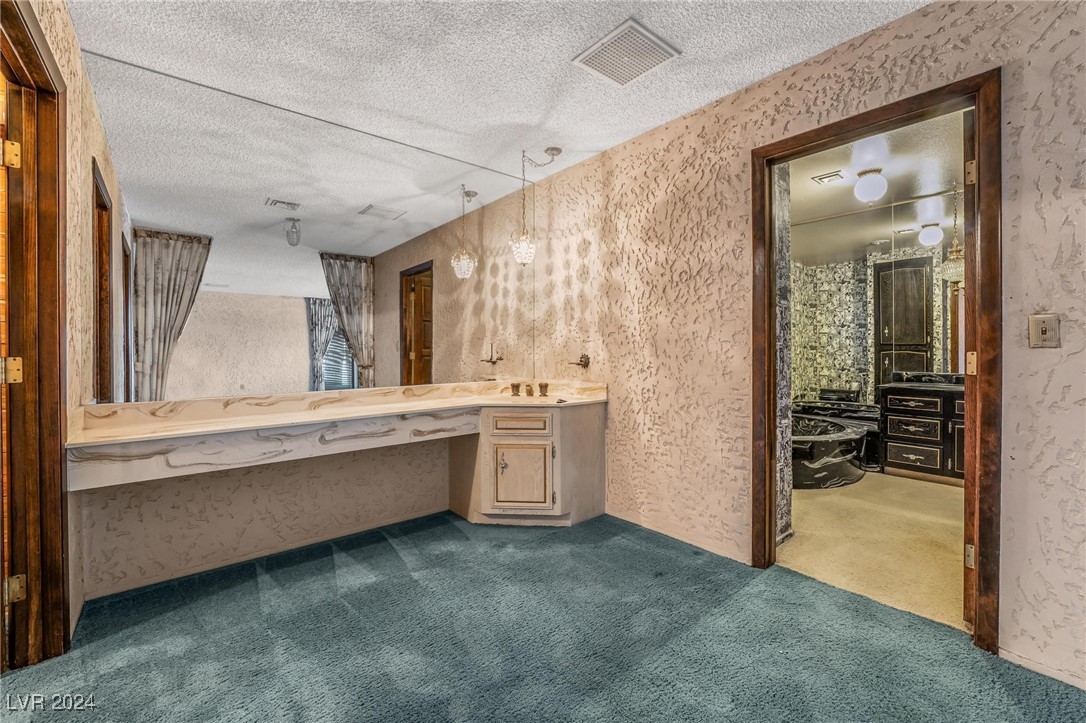 4085 West Maulding Avenue