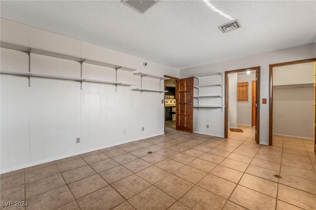 4085 West Maulding Avenue